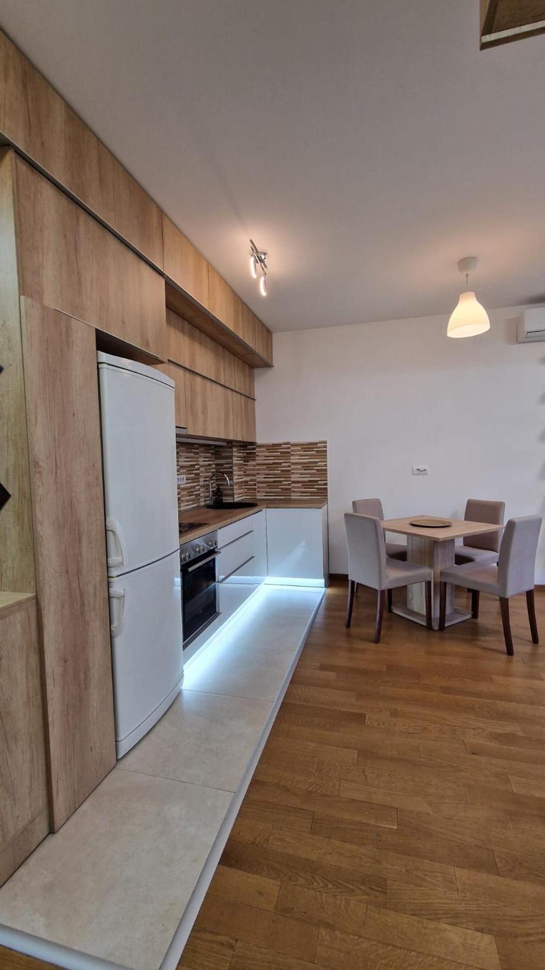 Porodicno-Poslovni Udoban Stan Apartment Belgrad Exterior foto